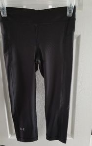 Under armour heat gear compression crop leggings